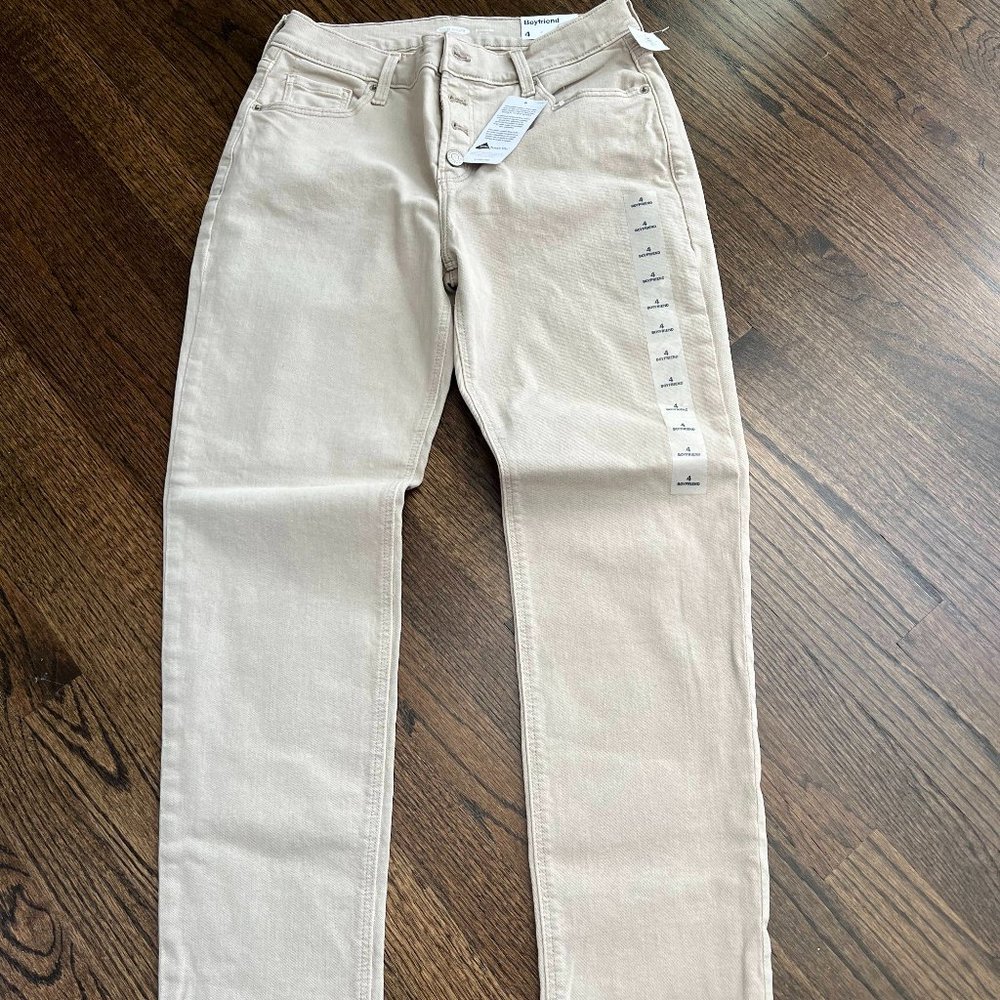 Old Navy Women's Boyfriend Jeans in Light Tan